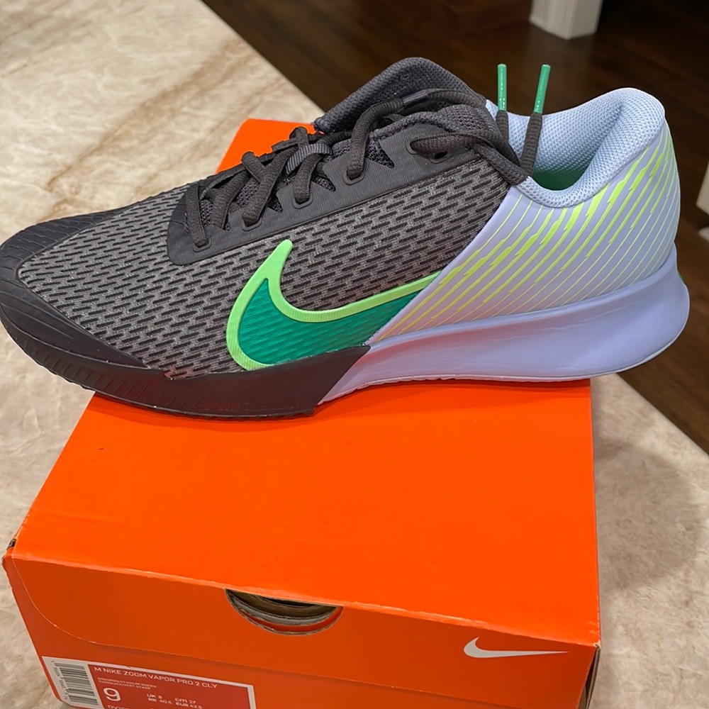 Nike Zoom Vapor Pro 2 tennis shoes